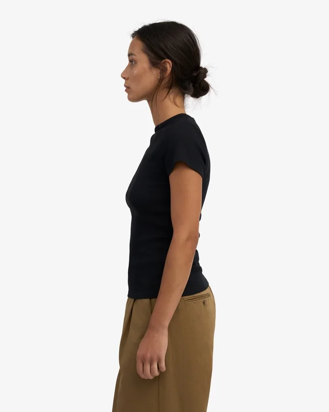 Bio-T-Shirt mit Rippmuster – Tiefschwarz