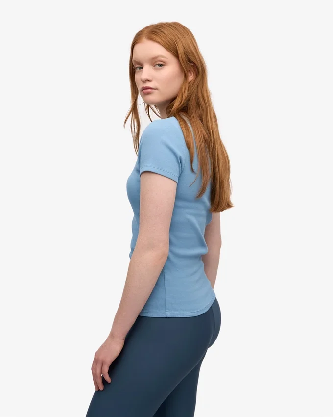 Bio-T-Shirt mit Rippstrick – Seaside Blue