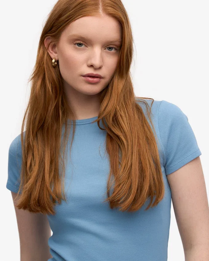 Bio-T-Shirt mit Rippstrick – Seaside Blue