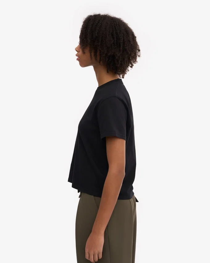 Boxy Crop-T-Shirt aus Bio-Baumwolle – Tiefschwarz