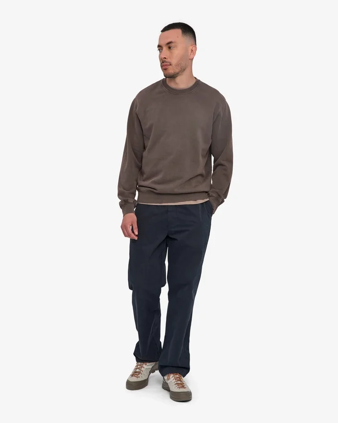 Classic Organic Shirt mit Rundhalsausschnitt – Ausgewaschenes Schlammgrau