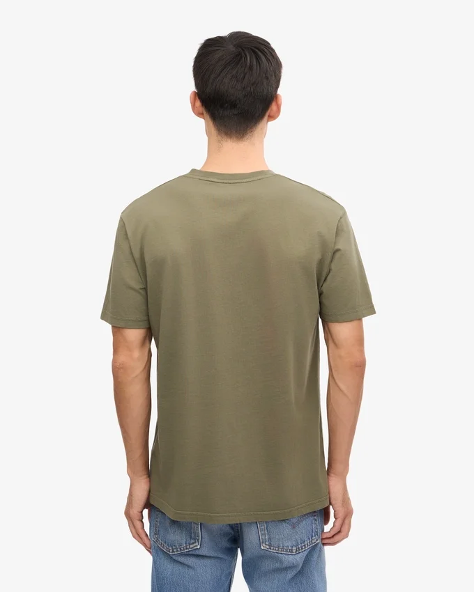 Classic Organic Tee – Staubiges Oliv