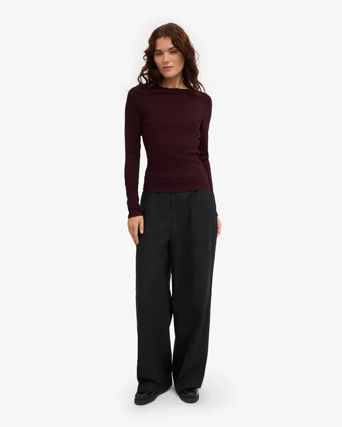 Damen-T-Shirt aus Bio-Baumwolle mit Rippbündchen und langen Ärmeln – Oxblood-Rot