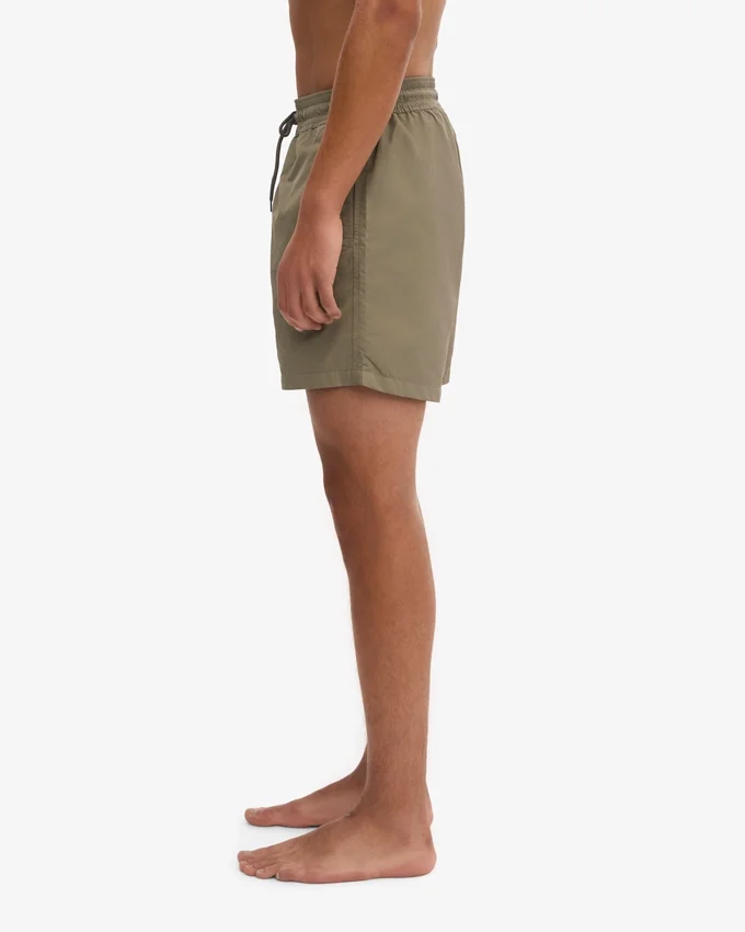 Klassische Badeshorts – Staubiges Oliv