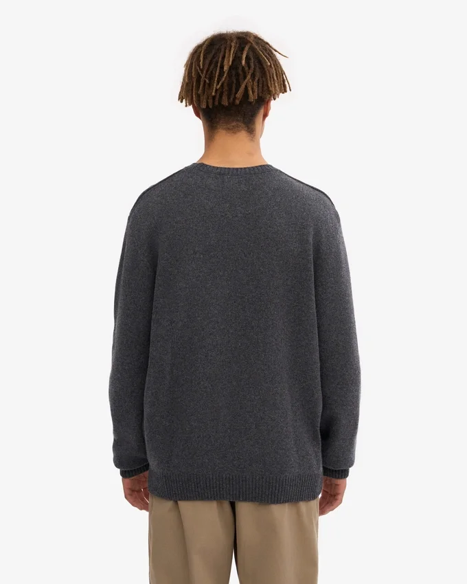 Klassischer Rundhalspullover aus Merinowolle – Lavagrau