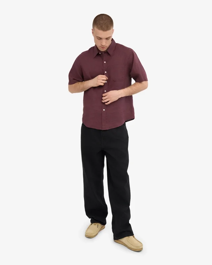 Leinenhemd mit kurzen Ärmeln – Oxblood-Rot