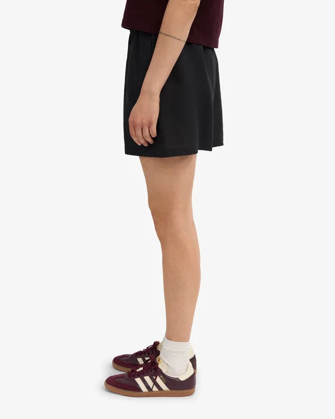 Leinenshorts – Tiefschwarz