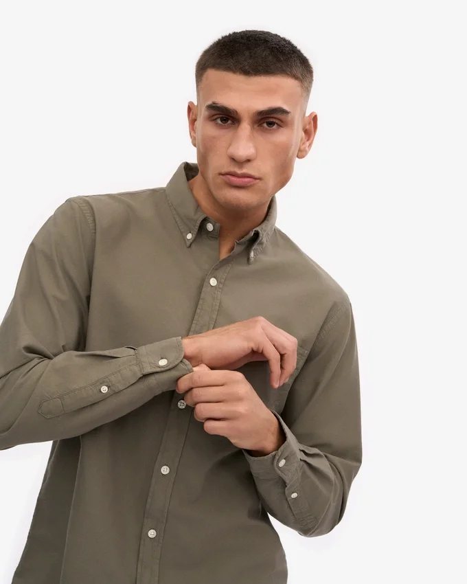 Organic Button Down-Hemd mit Knopfleiste – Staubiges Oliv
