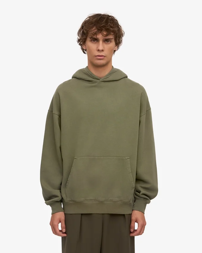 Oversize-Kapuzenpullover aus Bio-Baumwolle – staubiges Oliv