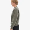 Oversized-Pullover aus Merinowolle – Staubiges Olivgrün