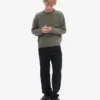 Oversized-Pullover aus Merinowolle – Staubiges Olivgrün