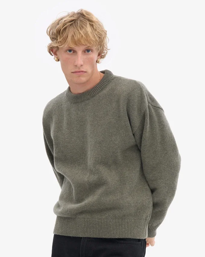 Oversized-Pullover aus Merinowolle – Staubiges Olivgrün