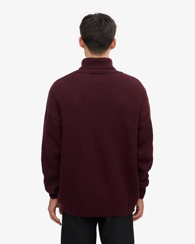Rollkragenpullover aus Merinowolle – Oxblood-Rot