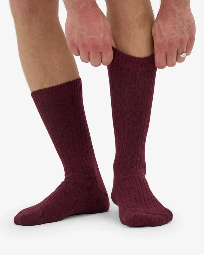 Socken aus Merinowollmischung – Oxblood-Rot