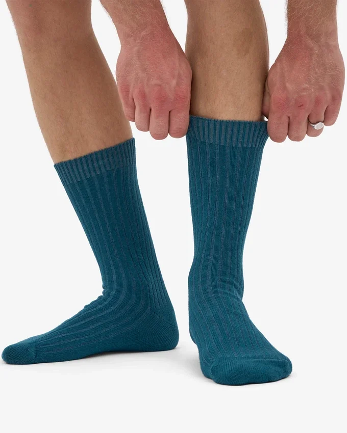 Socken aus Merinowollmischung – Ozeangrün