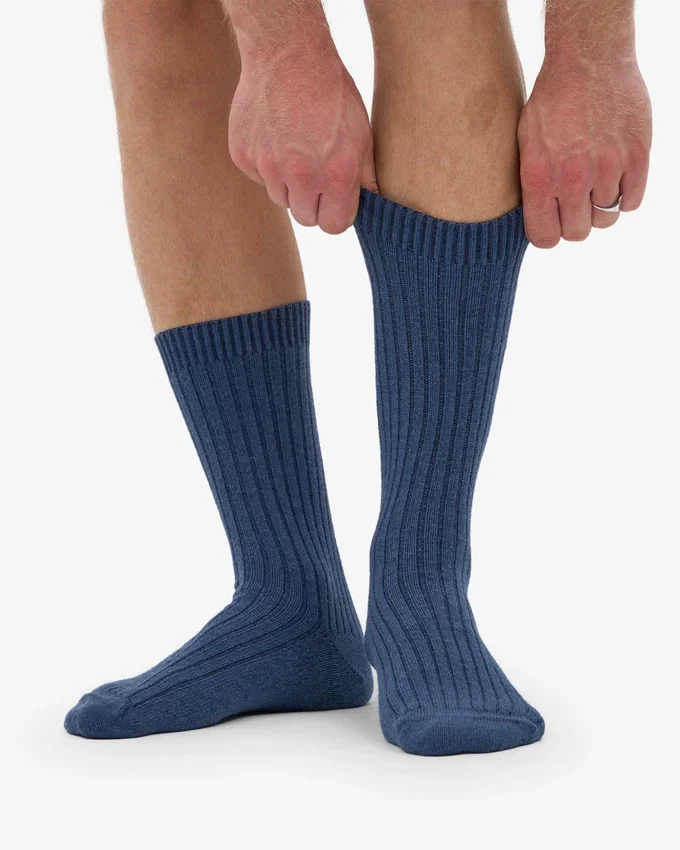 Socken aus Merinowollmischung – Petrolblau