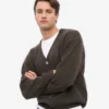 Strickjacke aus Merinowolle mit V-Ausschnitt – Kaffeebraun
