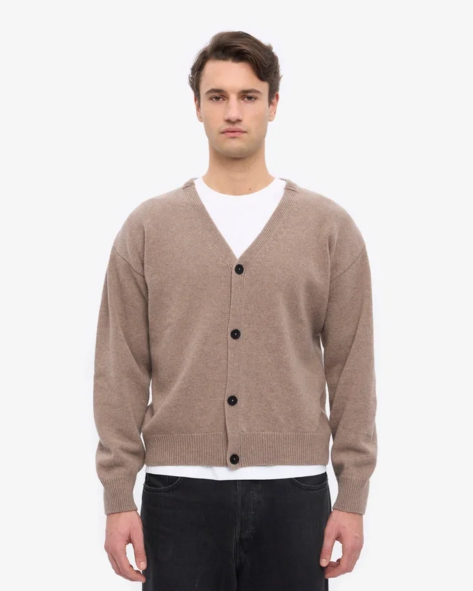 Strickjacke mit V-Ausschnitt aus Merinowolle – Warm Taupe